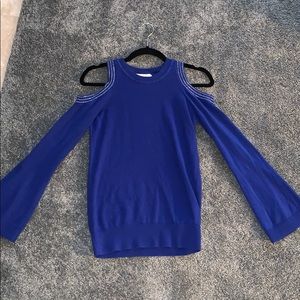Long sleeve off the shoulder